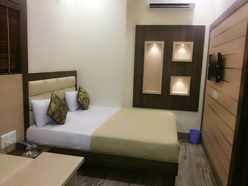 Hotel Lovely อัจเมอร์ ภายนอก รูปภาพ