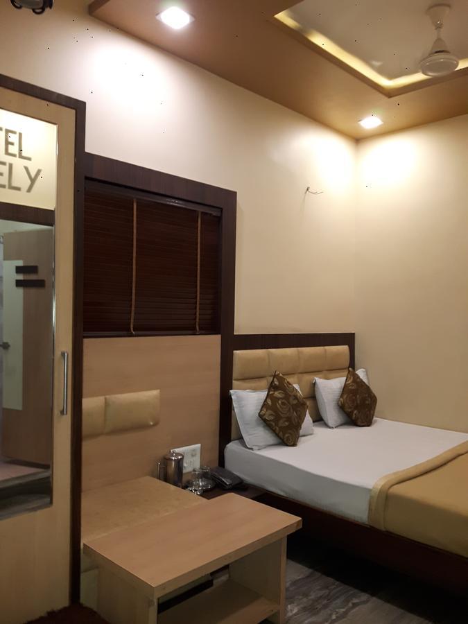 Hotel Lovely อัจเมอร์ ภายนอก รูปภาพ