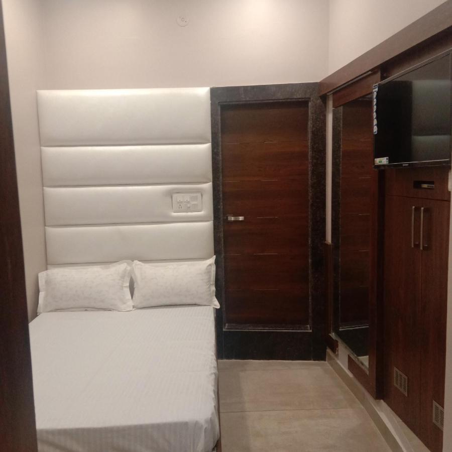 Hotel Lovely อัจเมอร์ ภายนอก รูปภาพ